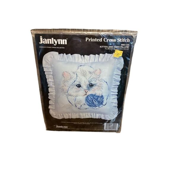 1992 Janlynn Printed Cat Kitten Cross Stitch Pillow New Old Stock - Picture 1 of 8